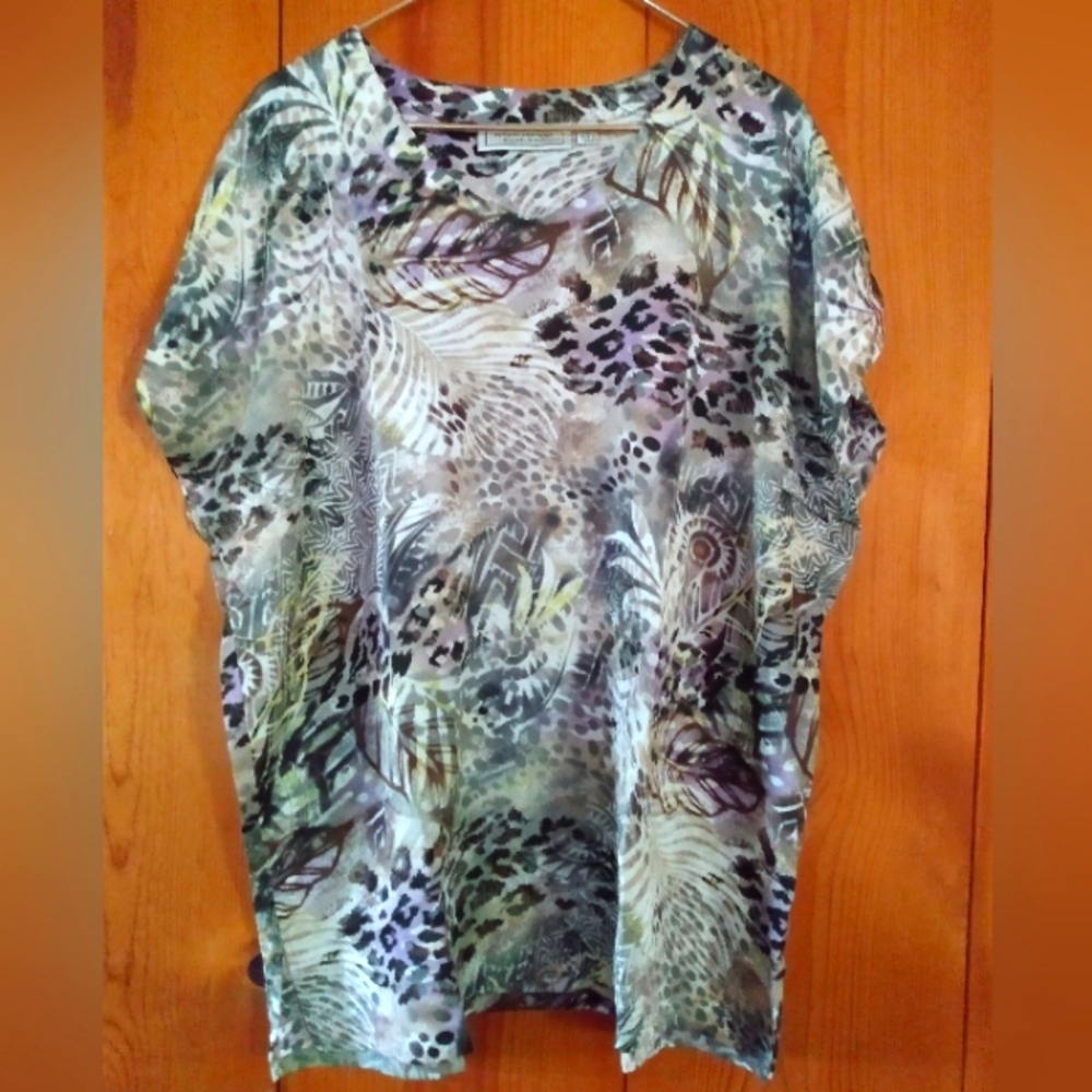 Simonton Says Safari V-Neck Tunic NWOT